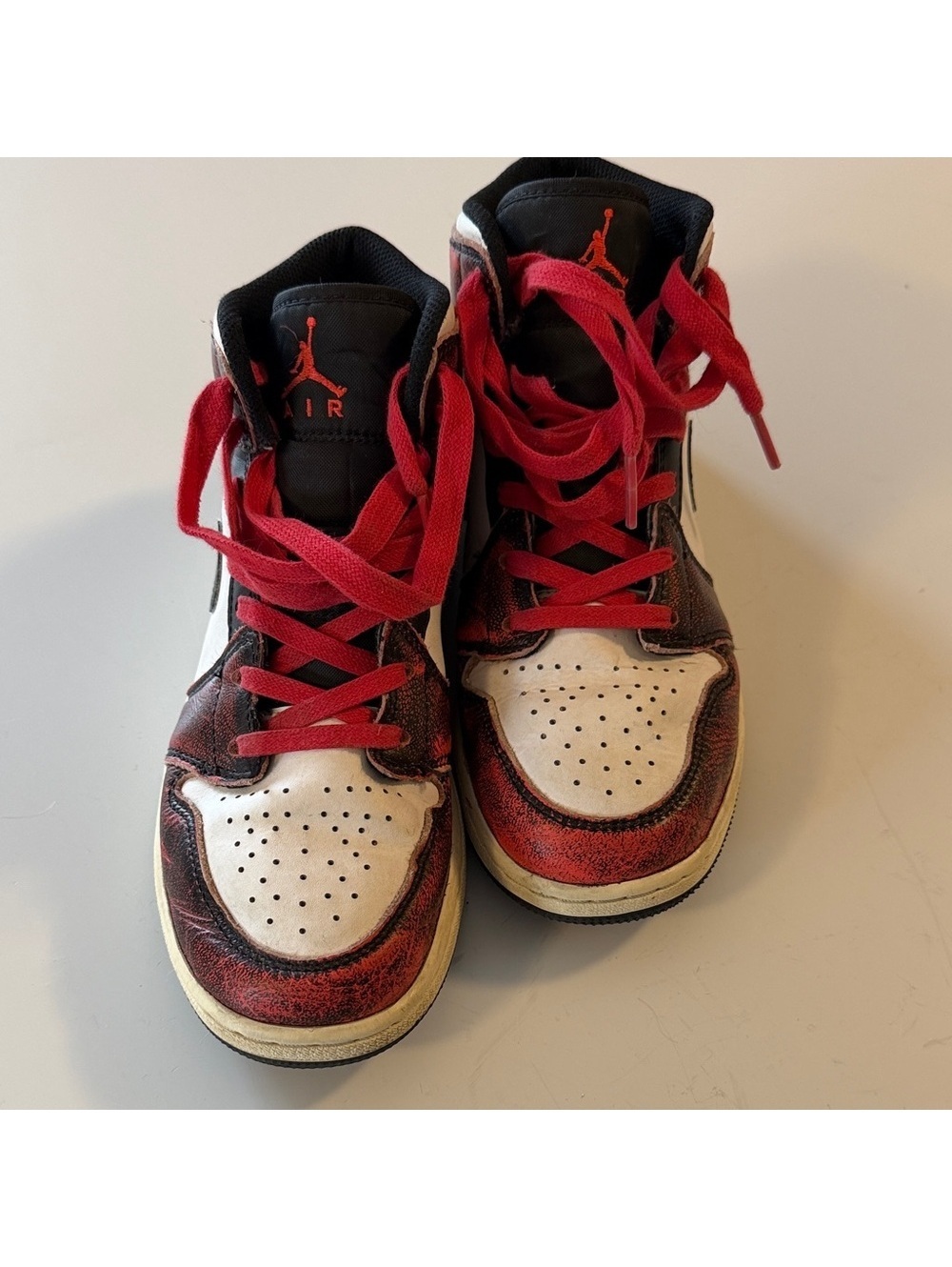 Nike Air Jordan 1 Mid | Red Black White | Chicago Style | Size 5Y